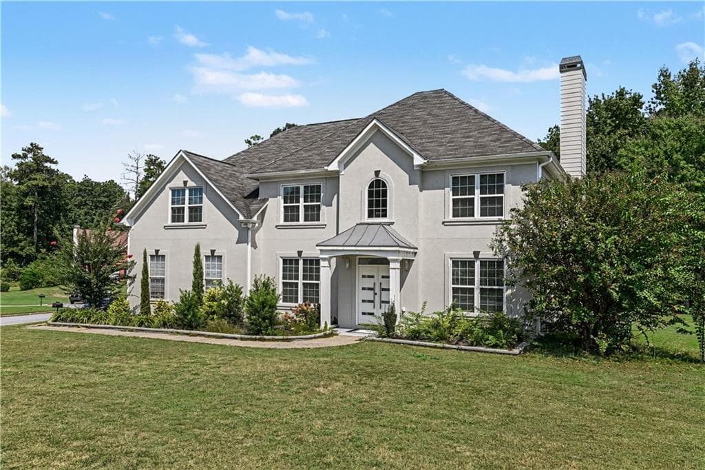 4 bedroom, 3 bathroom, 2,624 sq ft single family residence for sale at 305 Belgrave Court, Atlanta, GA 30331 — photo 3
