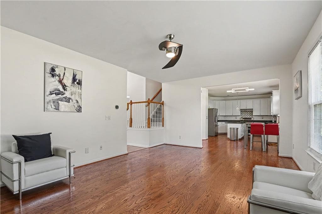 4 bedroom, 3 bathroom, 2,624 sq ft single family residence for sale at 305 Belgrave Court, Atlanta, GA 30331 — photo 10