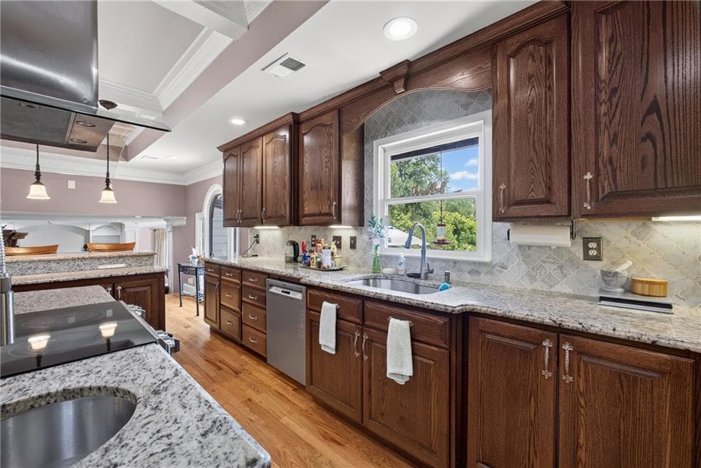 5 bedroom, 4 bathroom, 3,959 sq ft single family residence for sale at 43 Bailey Drive, Lilburn, GA 30047 — photo 7
