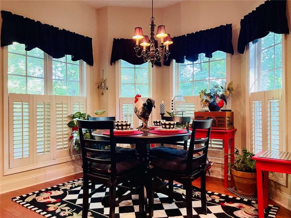 4 bedroom, 3 bathroom, 2,438 sq ft single family residence for sale at 933 Vinings Drive, Winder, GA 30680 — photo 8