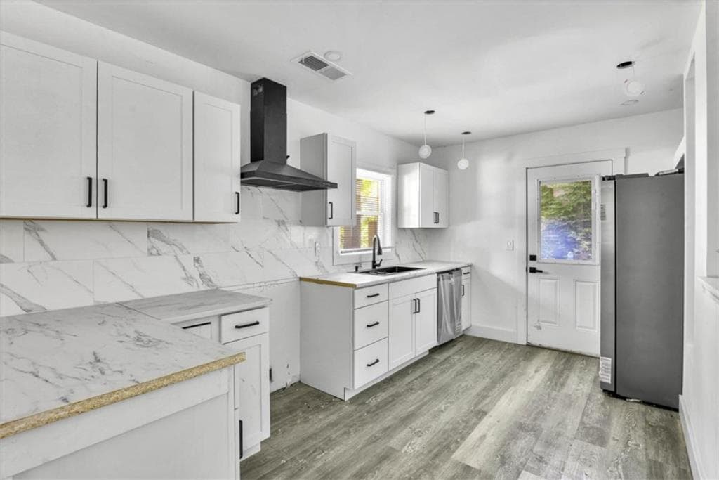 4 bedroom, 3 bathroom, 1,700 sq ft single family residence for sale at 2256 Carey Drive, Atlanta, GA 30315 — photo 7