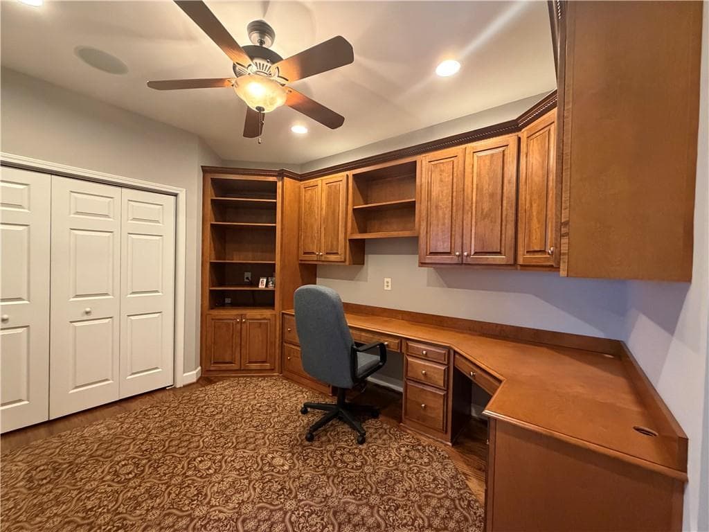 3 bedroom, 2 bathroom, 1,854 sq ft condominium for rent at 2100 Village Lane, Roswell, GA 30075 for $3,350 a month — photo 7