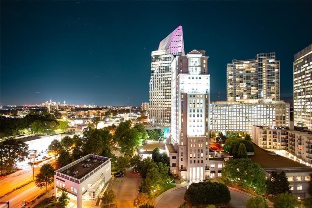 1 bedroom, 1 bathroom, 764 sq ft condominium for rent at 3324 Peachtree Road 2610, Atlanta, GA 30326 for $2,095 a month — photo 1 of 46