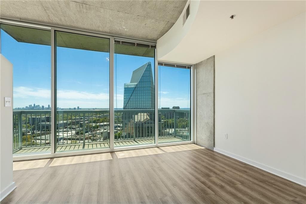 1 bedroom, 1 bathroom, 764 sq ft condominium for rent at 3324 Peachtree Road 2610, Atlanta, GA 30326 for $2,095 a month — photo 3