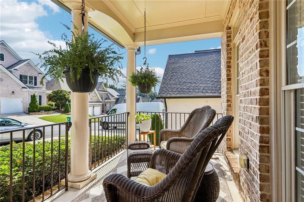 6 bedroom, 5 bathroom, 4,600 sq ft single family residence for sale at 930 Wescott Lane, Atlanta, GA 30319 — photo 2