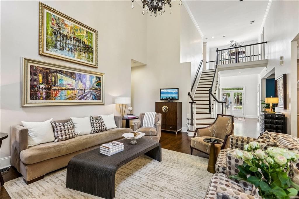 6 bedroom, 5 bathroom, 4,600 sq ft single family residence for sale at 930 Wescott Lane, Atlanta, GA 30319 — photo 8