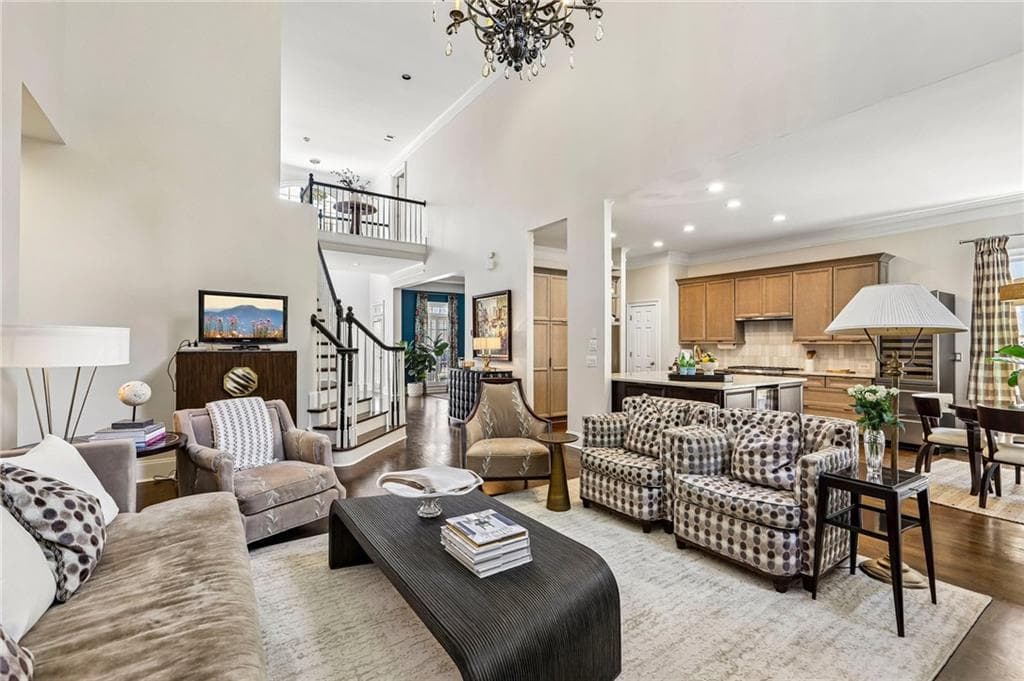 6 bedroom, 5 bathroom, 4,600 sq ft single family residence for sale at 930 Wescott Lane, Atlanta, GA 30319 — photo 7