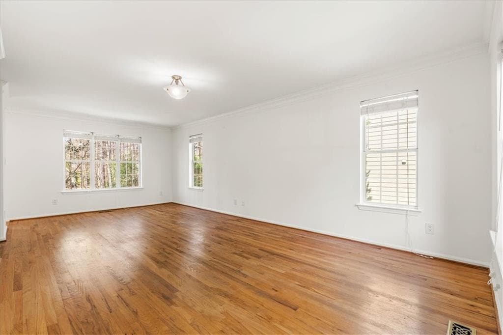 4 bedroom, 4 bathroom, 1,480 sq ft single family residence for rent at 11190 Abbotts Station Drive, Johns Creek, GA 30097 for $2,995 a month — photo 4