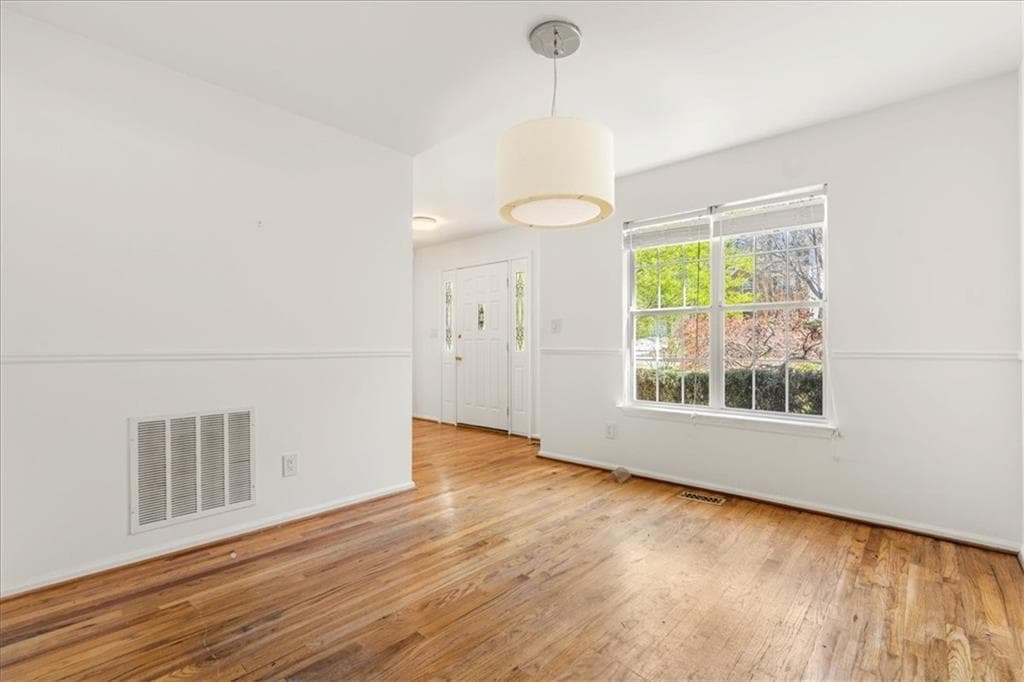 4 bedroom, 4 bathroom, 1,480 sq ft single family residence for rent at 11190 Abbotts Station Drive, Johns Creek, GA 30097 for $2,995 a month — photo 6