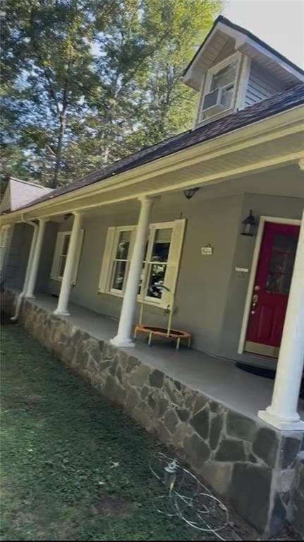 5 bedroom, 4 bathroom, 2,552 sq ft single family residence for sale at 300 Westwoods Drive, Ellijay, GA 30540 — photo 2