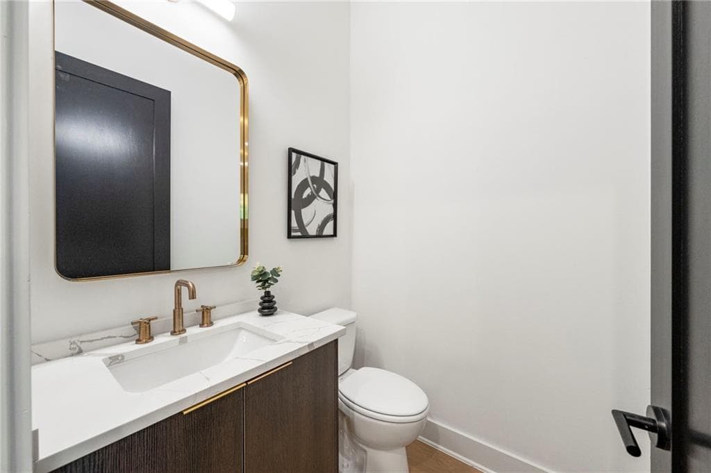 3 bedroom, 4 bathroom, 1,976 sq ft condominium for sale at 1189 Frederick Walk, Atlanta, GA 30324 — photo 10