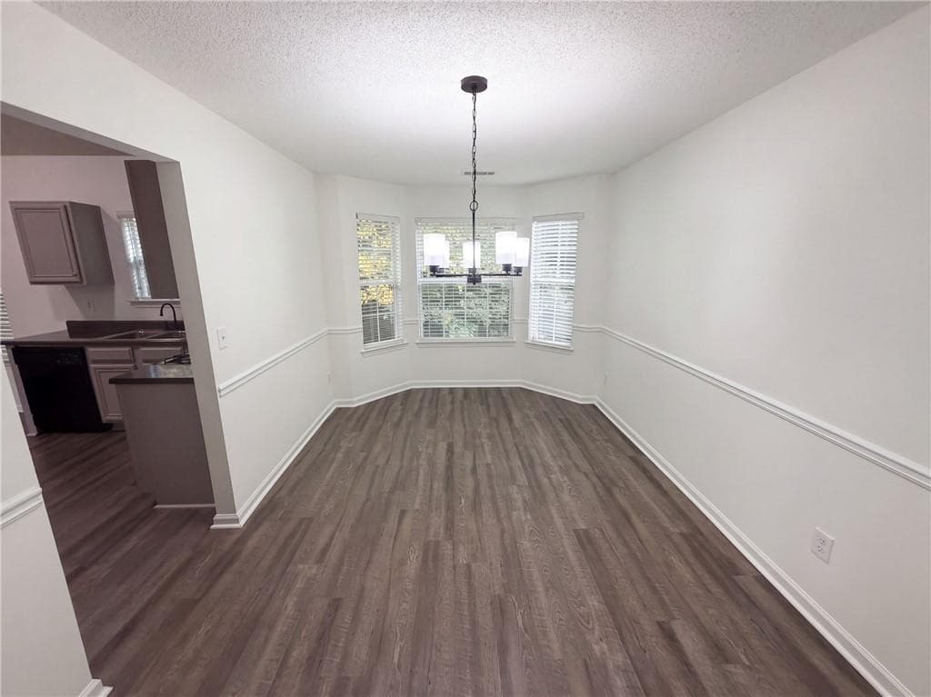 3 bedroom, 3 bathroom, 2,571 sq ft single family residence for sale at 4720 Buffalo Street, Fairburn, GA 30213 — photo 7