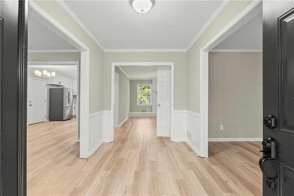 7 bedroom, 3 bathroom, 4,573 sq ft single family residence for sale at 923 Old Noonday Sch House Road, Marietta, GA 30066 — photo 8