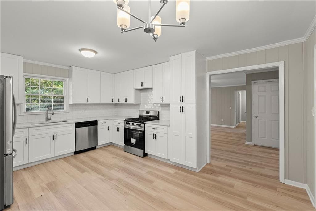 7 bedroom, 3 bathroom, 4,573 sq ft single family residence for sale at 923 Old Noonday Sch House Road, Marietta, GA 30066 — photo 9