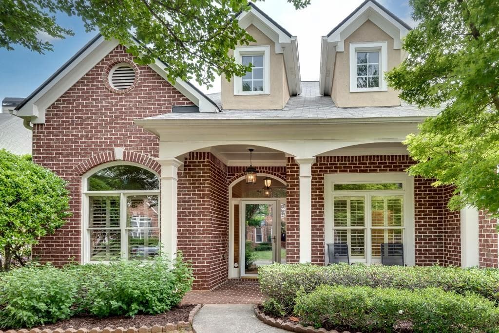 3 bedroom, 3 bathroom, 2,435 sq ft single family residence for sale at 1558 Reserve Circle, Decatur, GA 30033 — photo 2