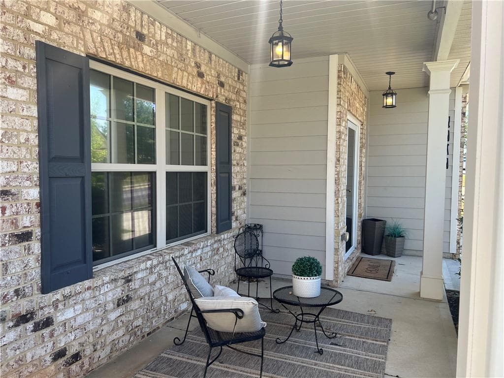 4 bedroom, 3 bathroom, 2,286 sq ft single family residence for rent at 5626 Savannah River Road, Atlanta, GA 30349 for $2,900 a month — photo 2
