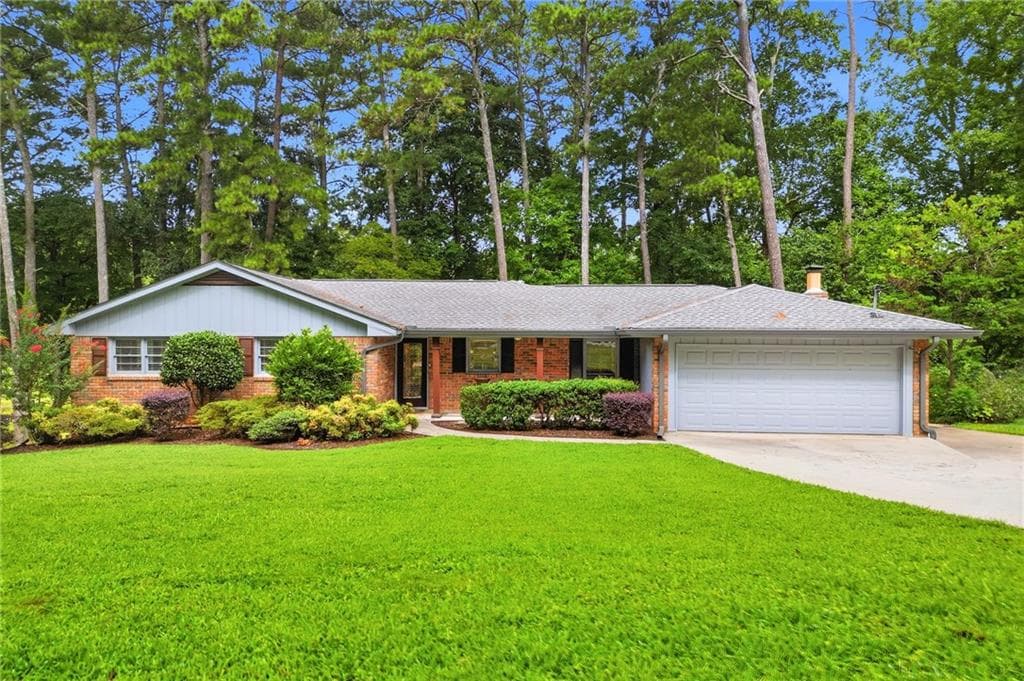 3 bedroom, 2 bathroom, 1,540 sq ft single family residence for sale at 2858 Templar Knight Drive, Tucker, GA 30084