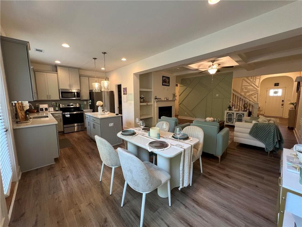 3 bedroom, 3 bathroom, 1,957 sq ft townhouse for sale at 7705 Baron Road, South Fulton, GA 30213 — photo 4