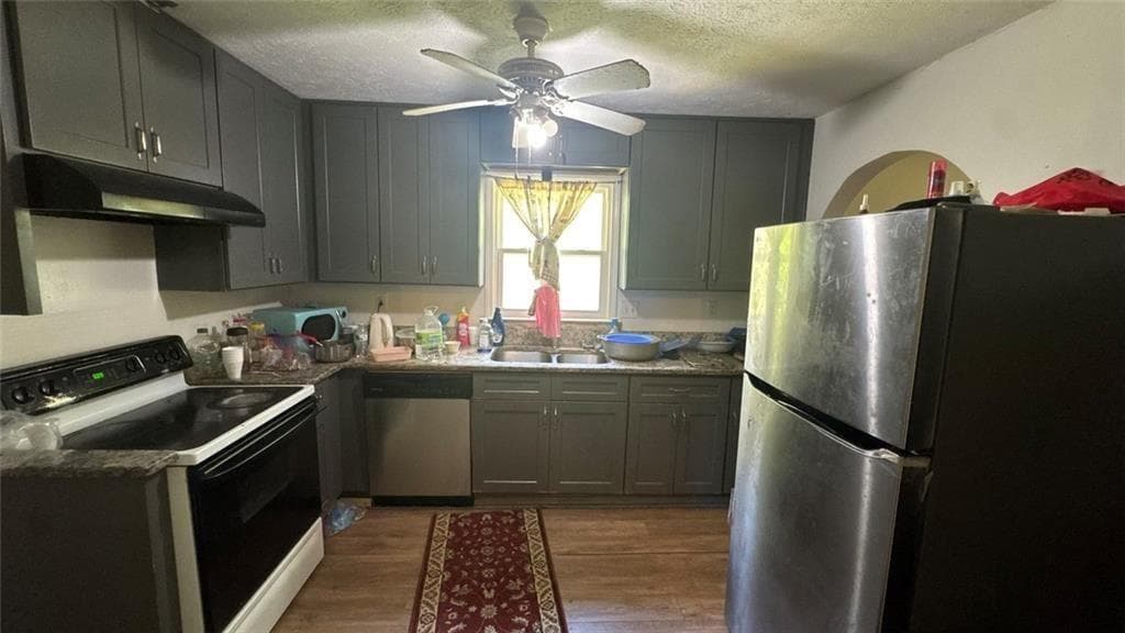 other under contract at 1053 Redan Trail, Stone Mountain, GA 30088 — photo 2