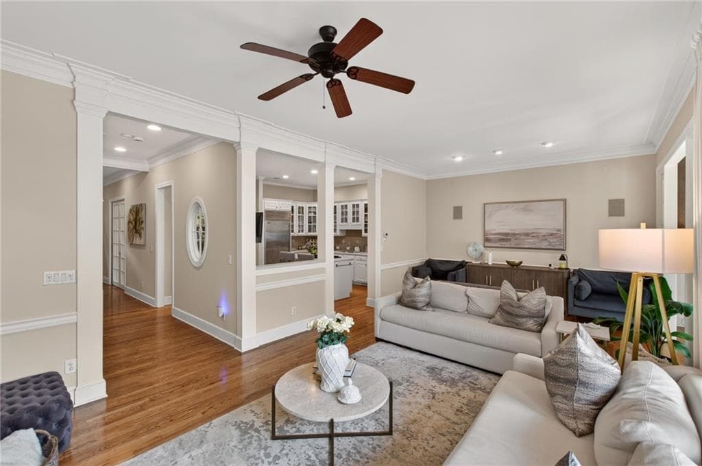4 bedroom, 5 bathroom, 3,468 sq ft townhouse for sale at 4678 Ivygate Circle 8E, Atlanta, GA 30339 — photo 2