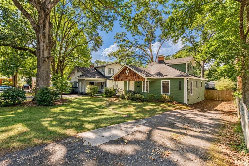 3 bedroom, 2 bathroom, 1,674 sq ft single family residence for rent at 1801 Evans Drive, Atlanta, GA 30310 for $2,300 a month — photo 2