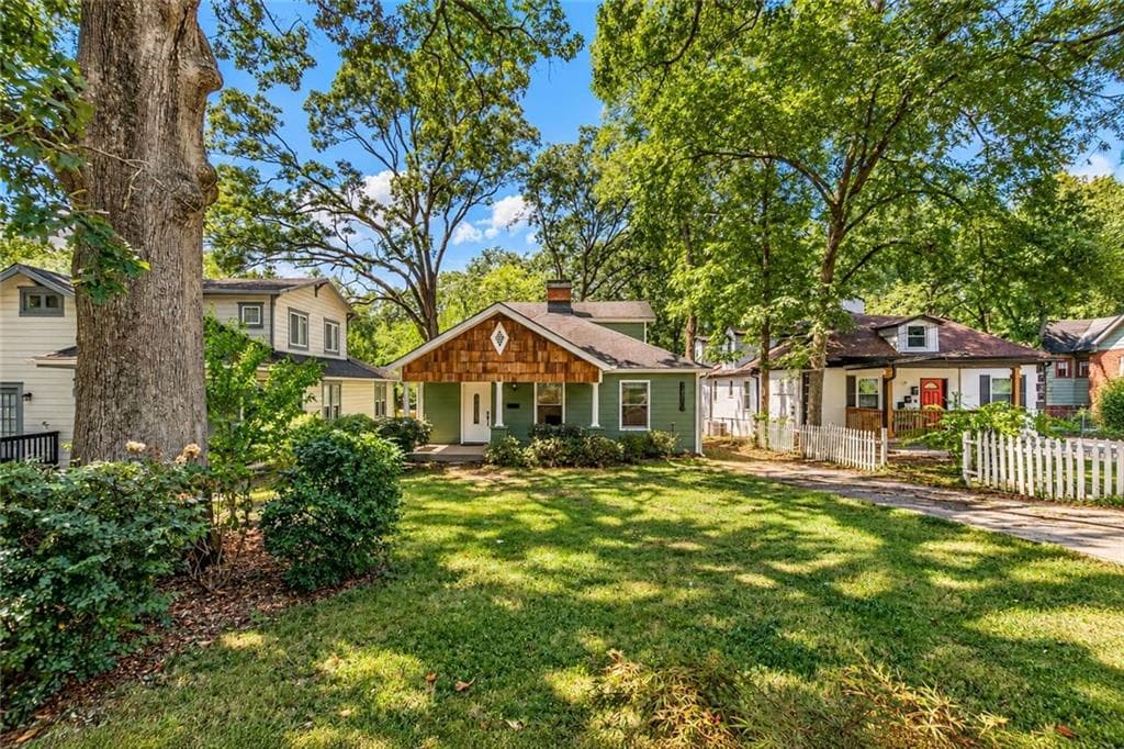 3 bedroom, 2 bathroom, 1,674 sq ft single family residence for rent at 1801 Evans Drive, Atlanta, GA 30310 for $2,300 a month — photo 3