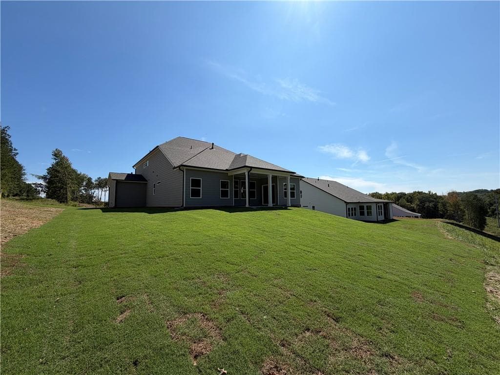 5 bedroom, 4 bathroom, 3,020 sq ft single family residence for sale at 608 Gadwall Circle, Jefferson, GA 30549 — photo 3