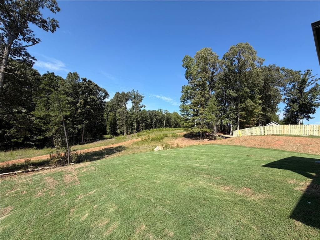 5 bedroom, 4 bathroom, 3,020 sq ft single family residence for sale at 608 Gadwall Circle, Jefferson, GA 30549 — photo 4