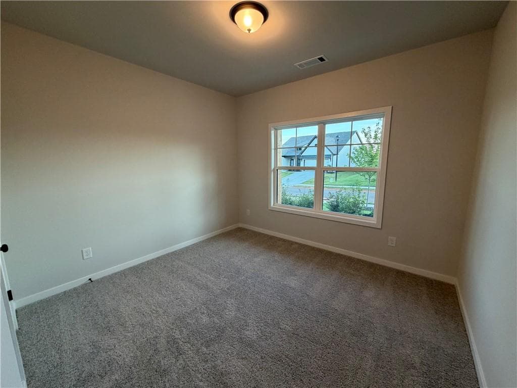 5 bedroom, 4 bathroom, 3,020 sq ft single family residence for sale at 608 Gadwall Circle, Jefferson, GA 30549 — photo 6