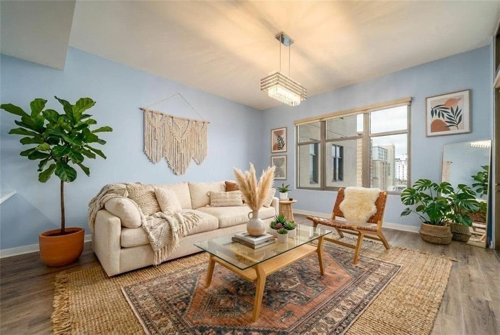 2 bedroom, 1 bathroom, 930 sq ft condominium for sale at 565 Peachtree Street 1207, Atlanta, GA 30308