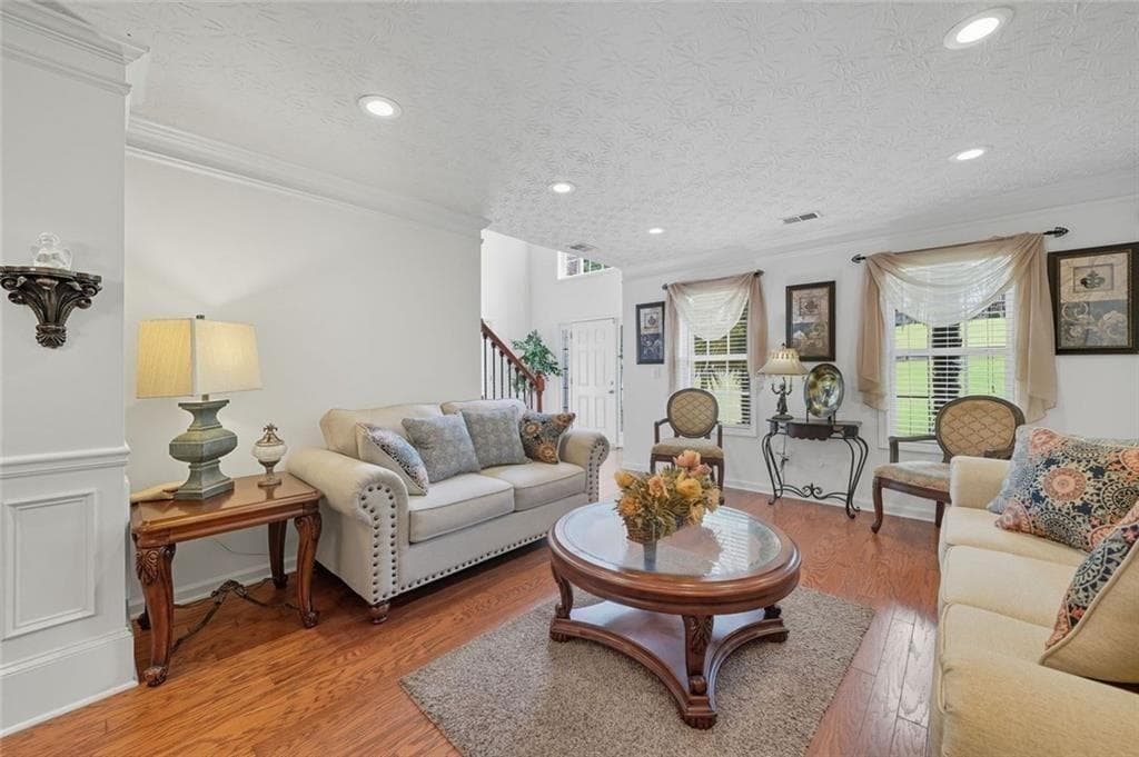 4 bedroom, 3 bathroom, 3,064 sq ft single family residence for sale at 264 Kendall Street, Newnan, GA 30263 — photo 4