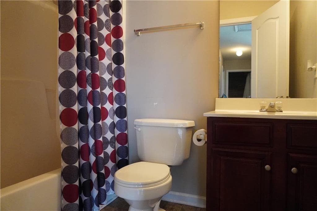 5 bedroom, 4 bathroom, 4,316 sq ft single family residence for sale at 7985 Sandpoint Place, Lithia Springs, GA 30122 — photo 4