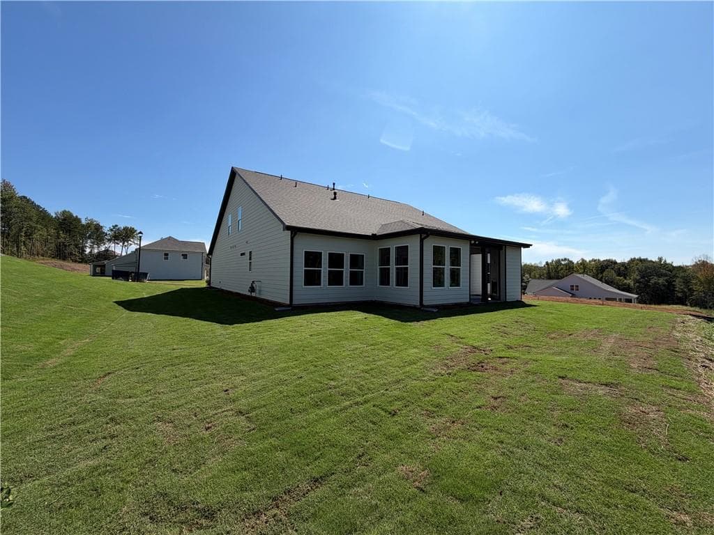 4 bedroom, 4 bathroom, 3,121 sq ft single family residence for sale at 626 Gadwall Circle, Jefferson, GA 30549 — photo 6