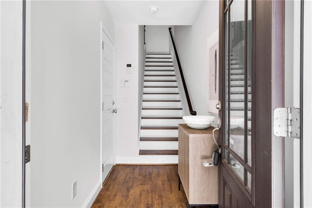 2 bedroom, 3 bathroom, 1,306 sq ft townhouse for sale at 1365 Memorial Drive 4, Atlanta, GA 30317 — photo 9