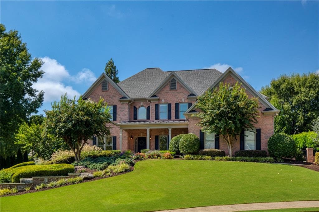 7 bedroom, 8 bathroom, 7,179 sq ft single family residence for sale at 660 Barnesley Lane, Alpharetta, GA 30022 — photo 3