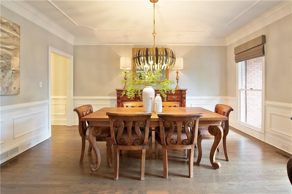 7 bedroom, 8 bathroom, 7,179 sq ft single family residence for sale at 660 Barnesley Lane, Alpharetta, GA 30022 — photo 9