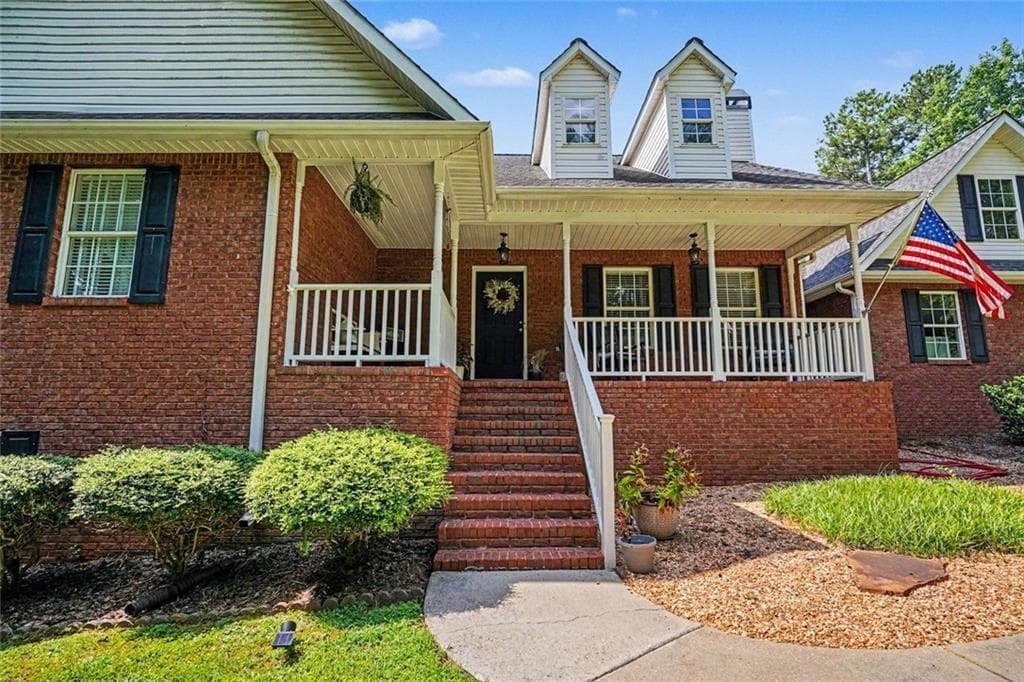 3 bedroom, 2 bathroom, 3,872 sq ft single family residence for sale at 758 Hemphill Road, Stockbridge, GA 30281 — photo 3