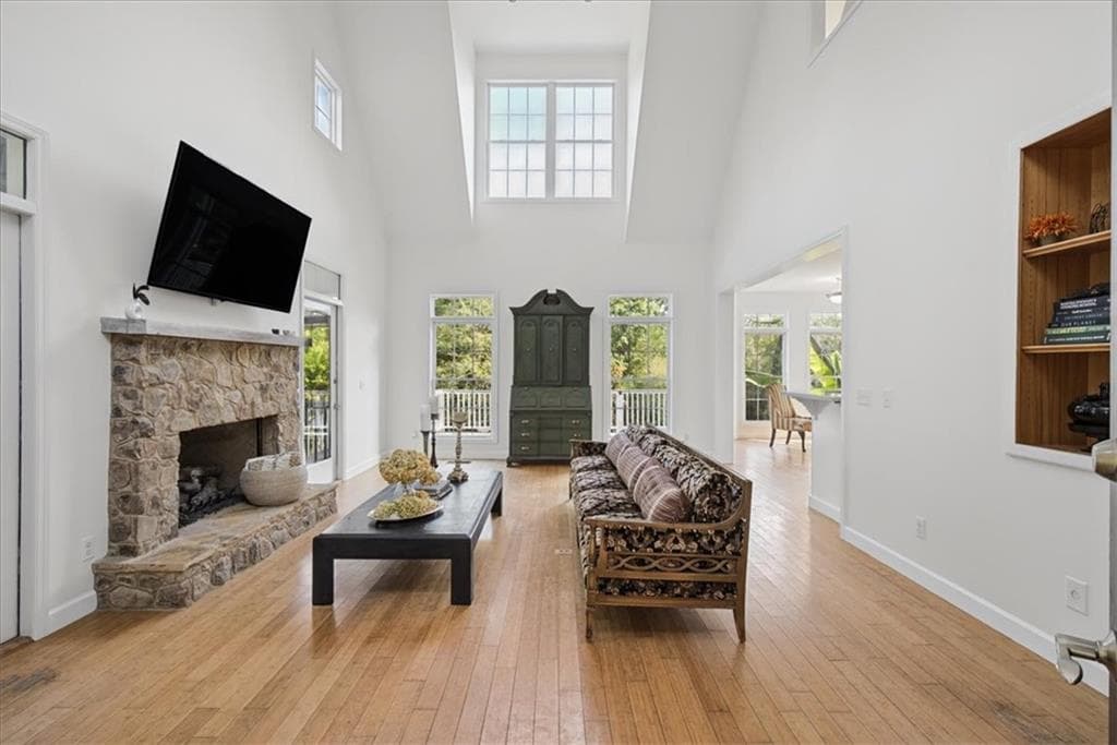 2 bedroom, 2 bathroom, 2,426 sq ft single family residence for sale at 6533 W Armuchee Road, Summerville, GA 30747 — photo 5