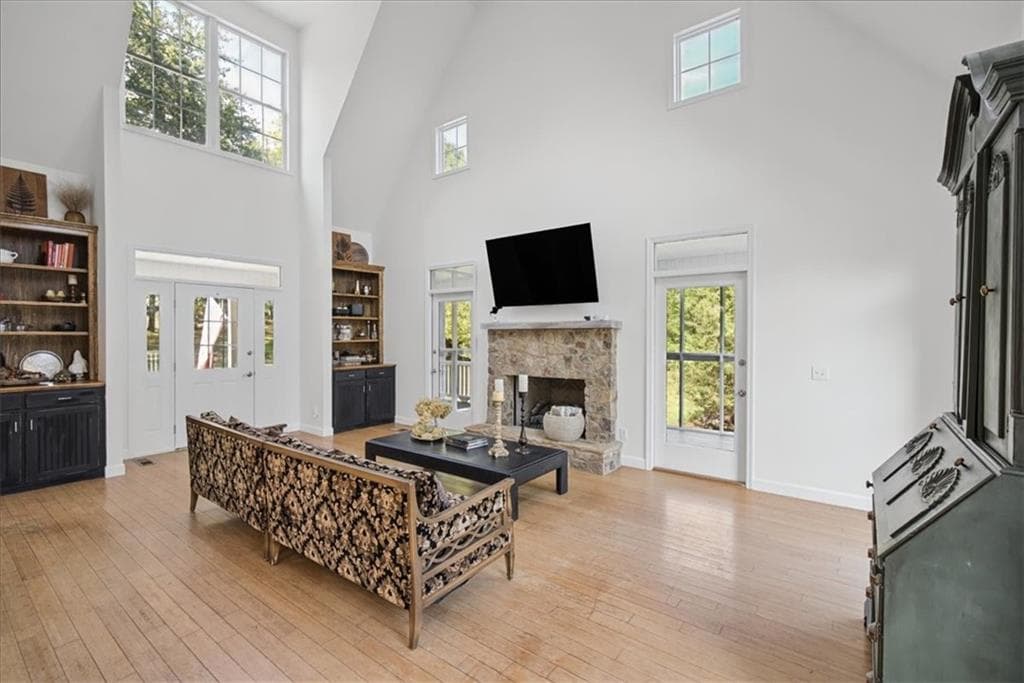 2 bedroom, 2 bathroom, 2,426 sq ft single family residence for sale at 6533 W Armuchee Road, Summerville, GA 30747 — photo 7