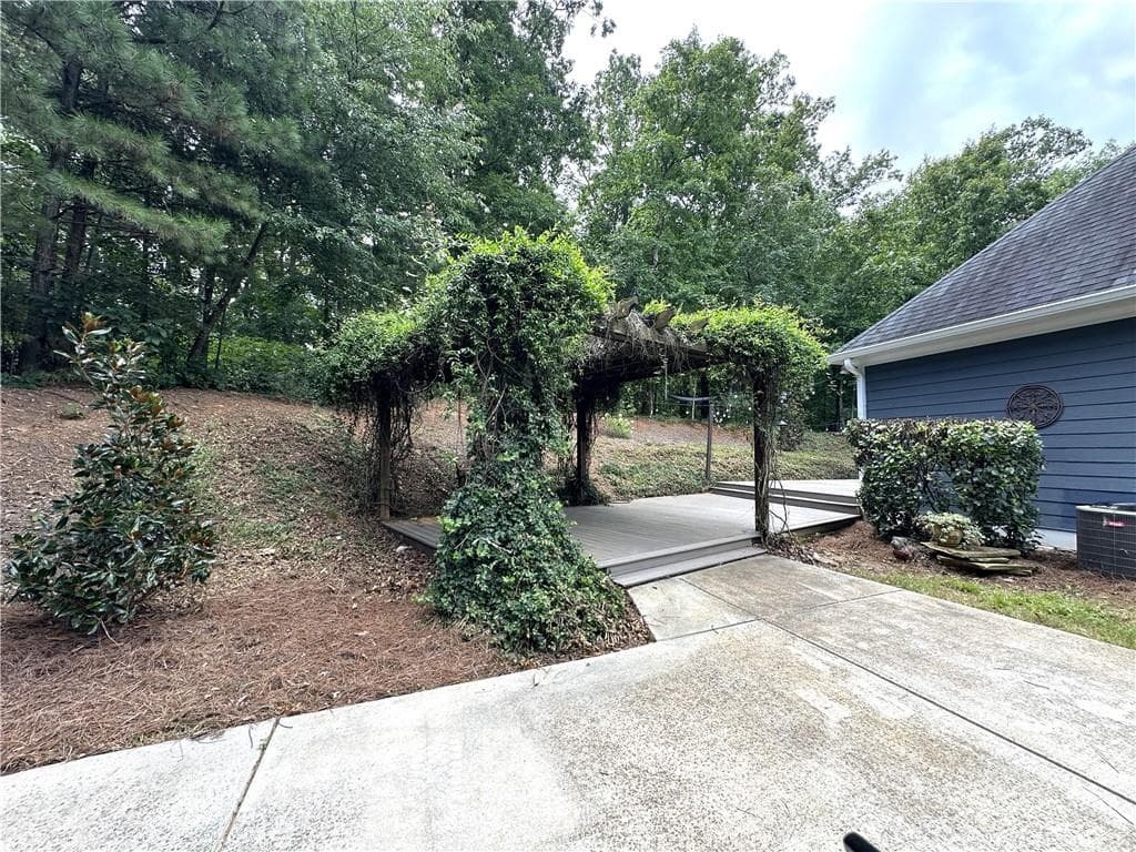 5 bedroom, 4 bathroom, 3,203 sq ft single family residence for sale at 47 Stone Gate Drive, Cartersville, GA 30120 — photo 9
