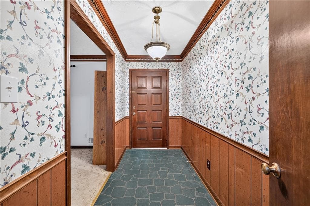 3 bedroom, 2 bathroom, 1,814 sq ft single family residence for sale at 513 Midland Park Drive, Stone Mountain, GA 30087 — photo 4