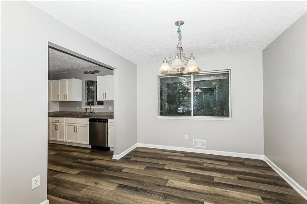 4 bedroom, 3 bathroom, 2,064 sq ft single family residence for sale at 2734 Noahs Ark Road, Jonesboro, GA 30236 — photo 5