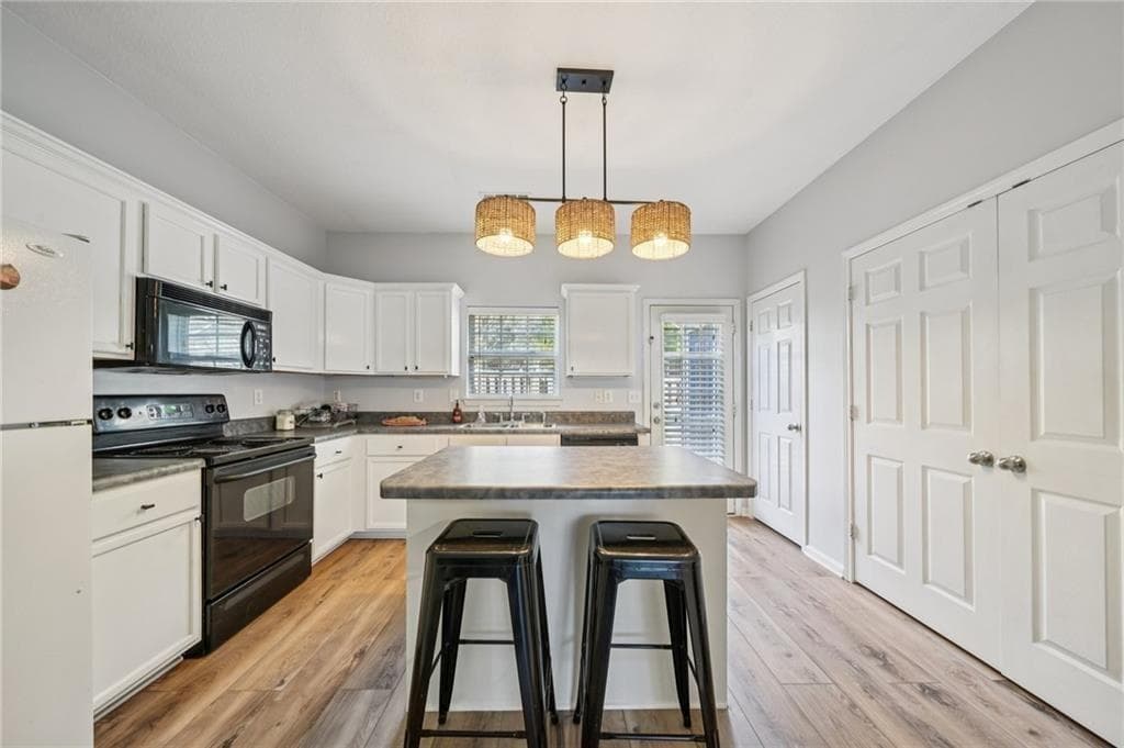 2 bedroom, 3 bathroom, 1,260 sq ft condominium for sale at 2147 Del Lago Circle 12, Kennesaw, GA 30152 — photo 7