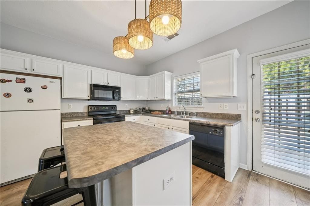 2 bedroom, 3 bathroom, 1,260 sq ft condominium for sale at 2147 Del Lago Circle 12, Kennesaw, GA 30152 — photo 8
