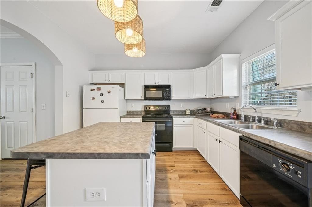 2 bedroom, 3 bathroom, 1,260 sq ft condominium for sale at 2147 Del Lago Circle 12, Kennesaw, GA 30152 — photo 9