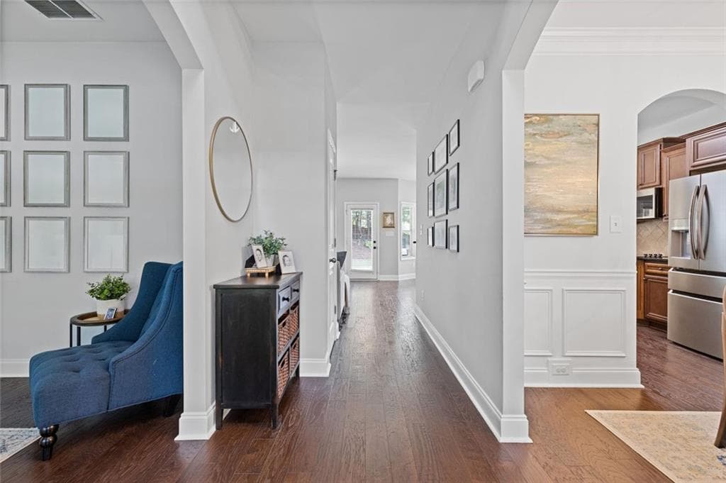5 bedroom, 3 bathroom, 2,762 sq ft single family residence for sale at 1801 Beyers Landing Drive, Buford, GA 30519 — photo 3