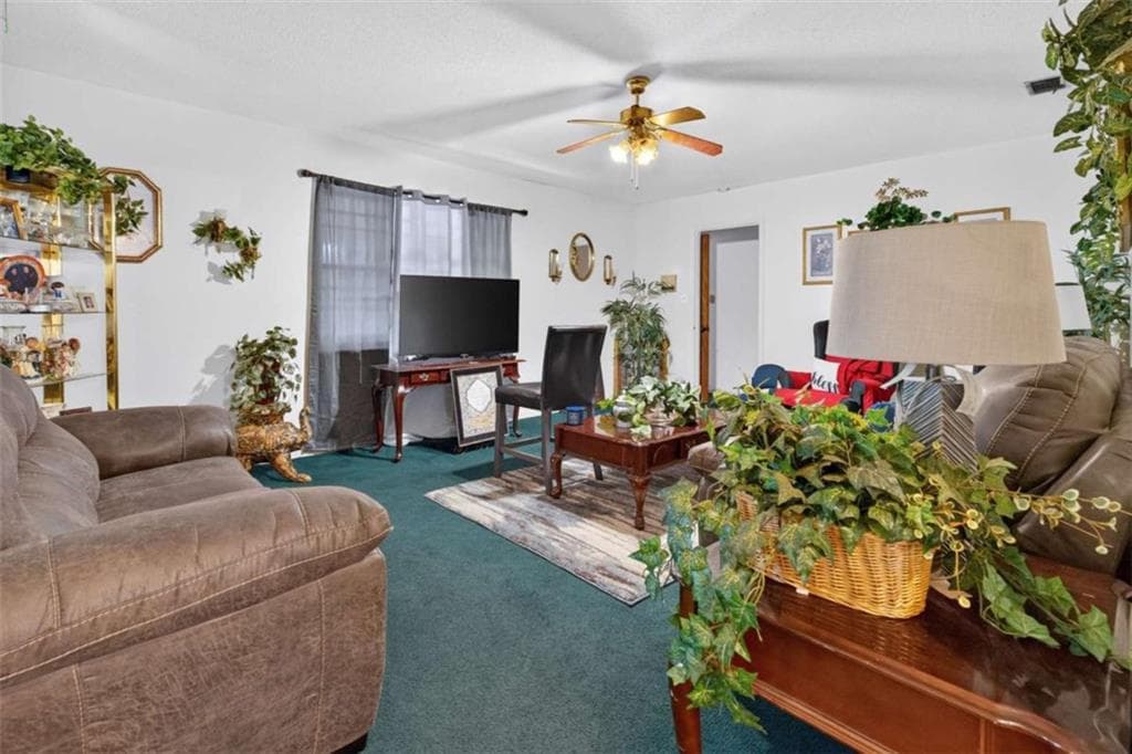 3 bedroom, 2 bathroom, 1,410 sq ft single family residence for sale at 302 Lakeview Drive, Glennville, GA 30427 — photo 5