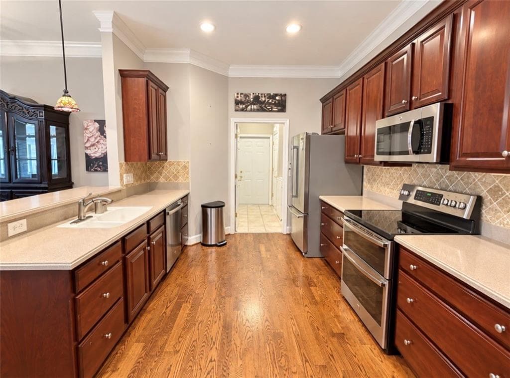 3 bedroom, 2 bathroom, 1,854 sq ft condominium for rent at 2100 Village Lane, Roswell, GA 30075 for $3,350 a month — photo 9