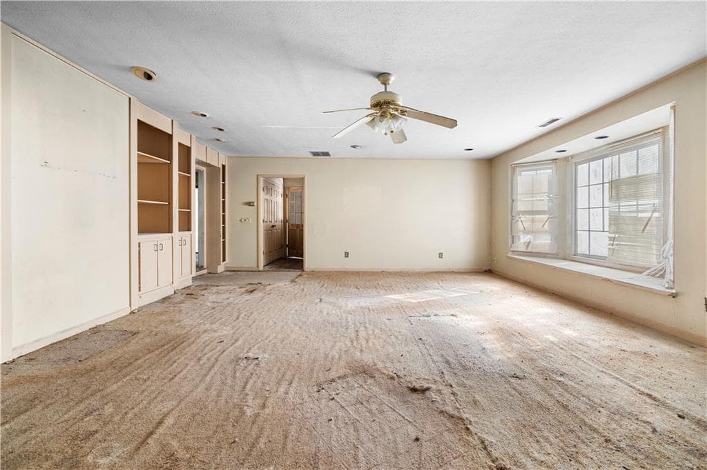 4 bedroom, 3 bathroom, 2,485 sq ft single family residence for sale at 111 Candy Circle, Carrollton, GA 30117 — photo 8