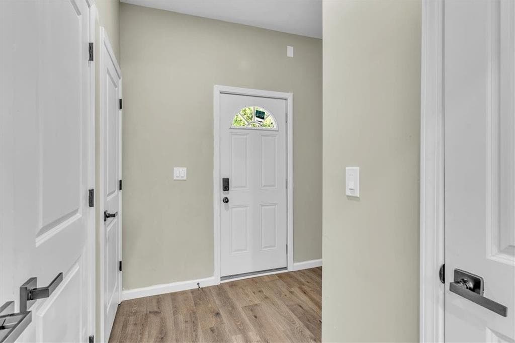 4 bedroom, 3 bathroom, 1,832 sq ft single family residence for sale at 2661 Rock Chapel Road, Lithonia, GA 30058 — photo 5